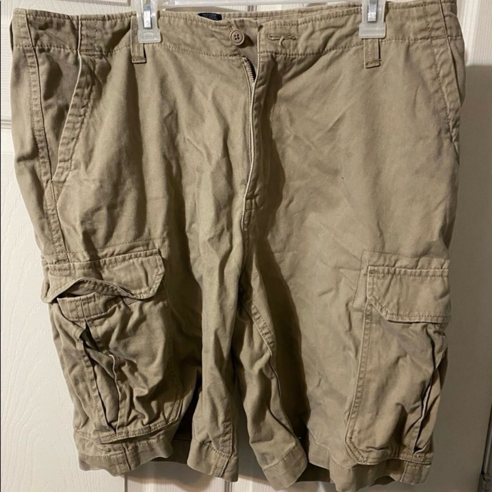 Men’s cargo shorts